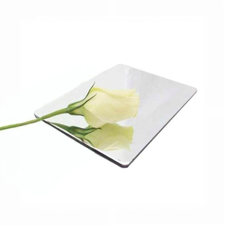 Vad gör Silver Mirror Aluminium Composite Panels till ett utmärkt val för dina projekt